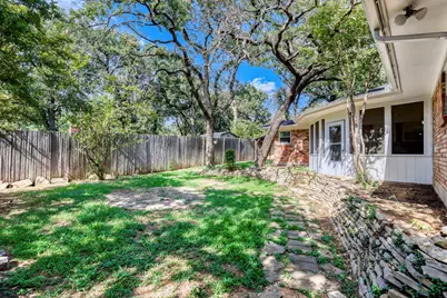 624 Hillview Drive, Hurst, TX 76054 - Photo 27