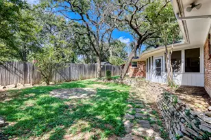 624 Hillview Dr, Hurst, TX 76054 - Photo 27