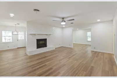 624 Hillview Drive, Hurst, TX 76054 - Photo 17