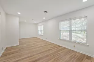 624 Hillview Dr, Hurst, TX 76054 - Photo 5