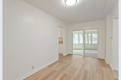624 Hillview Drive, Hurst, TX 76054 - Photo 9