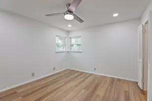 624 Hillview Dr, Hurst, TX 76054 - Photo 19