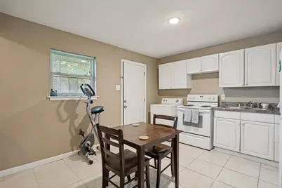 826 Beverly Drive, Garland, TX 75040 - Photo 5
