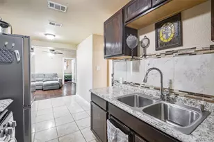 3624 Hardeman St, Fort Worth, TX 76119 - Photo 9
