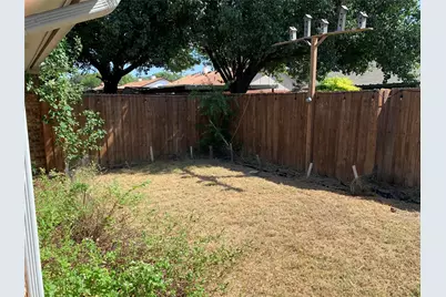 511 Essex Place, Euless, TX 76039 - Photo 17