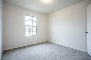 709 Alton Dr, Aubrey, TX 76227 - Photo 5
