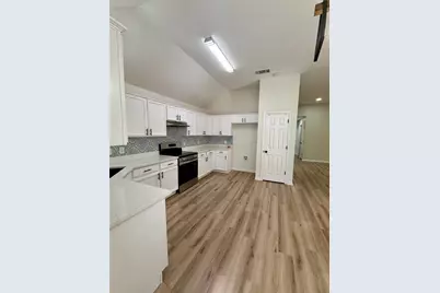 309 Catherine Street, Joshua, TX 76058 - Photo 9