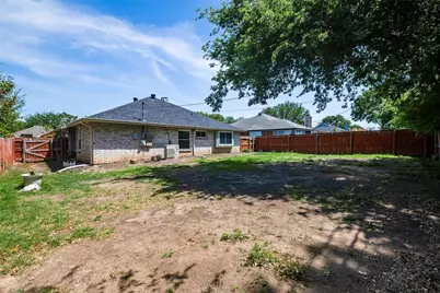 6304 Brookcrest Drive, Arlington, TX 76018 - Photo 17