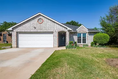 6304 Brookcrest Drive, Arlington, TX 76018 - Photo 1