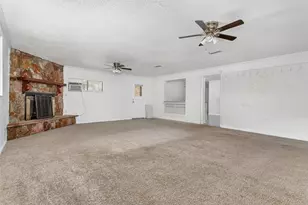 3009 W 11th St, Irving, TX 75060 - Photo 21