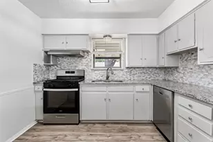 3009 W 11th St, Irving, TX 75060 - Photo 15
