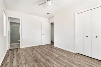 3009 W 11th Street, Irving, TX 75060 - Photo 27