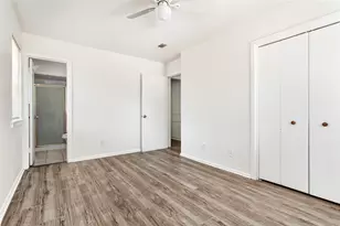 3009 W 11th St, Irving, TX 75060 - Photo 27