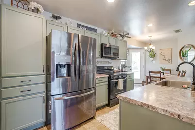 6605 Six J Court, Granbury, TX 76049 - Photo 11