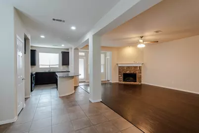 1512 Cockatiel Drive, Little Elm, TX 75068 - Photo 5