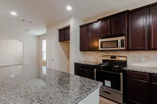 1512 Cockatiel Dr, Little Elm, TX 75068 - Photo 5