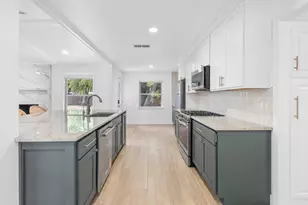 3908 Royal Ln, Dallas, TX 75229 - Photo 7