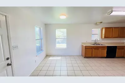 7632 Livvie Meador Lane, Dallas, TX 75227 - Photo 13