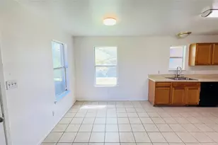 7632 Livvie Meador Ln, Dallas, TX 75227 - Photo 13