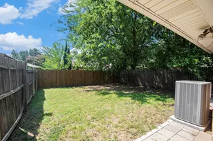6819 W Cleburne Rd, Fort Worth, TX 76133 - Photo 21