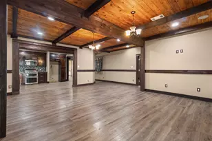 3030 Weisenberger Dr, Dallas, TX 75212 - Photo 11