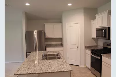 708 Spaulding Street, Justin, TX 76247 - Photo 5