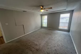 934 Robinwood Dr, Arlington, TX 76017 - Photo 11