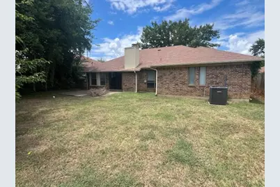 934 Robinwood Drive, Arlington, TX 76017 - Photo 17