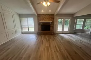934 Robinwood Dr, Arlington, TX 76017 - Photo 3