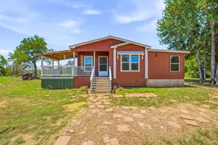 570 Armadillo Ct, Granbury, TX 76049 - Photo 1