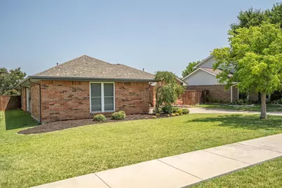 1719 Brighton Drive, Carrollton, TX 75007 - Photo 3