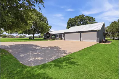 1313 Porter Court, Granbury, TX 76048 - Photo 3
