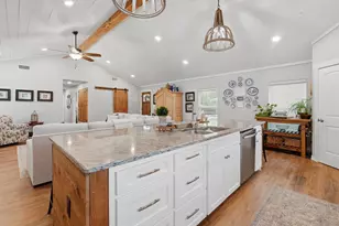 1313 Porter Ct, Granbury, TX 76048 - Photo 11