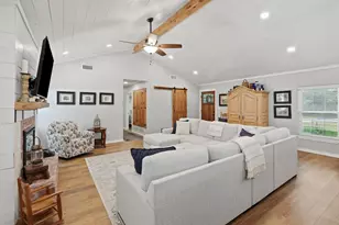 1313 Porter Ct, Granbury, TX 76048 - Photo 7