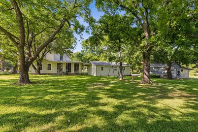 405 W Clifton Street, Pilot Point, TX 76258 - Photo 25
