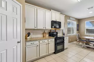 468 Willowlake Dr, Little Elm, TX 75068 - Photo 5
