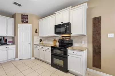468 Willowlake Drive, Little Elm, TX 75068 - Photo 7