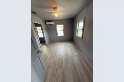 4805 Collins Avenue, Dallas, TX 75210 - Photo 9