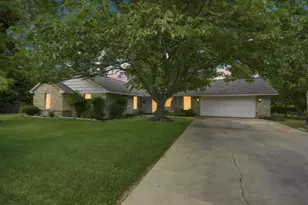 1215 Butcher Rd, Waxahachie, TX 75165 - Photo 3