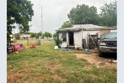 311 SW 3rd Street, Mineral Wells, TX 76067 - Photo 11