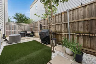 2715 Kimsey Dr, Dallas, TX 75235 - Photo 33
