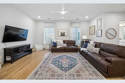 2715 Kimsey Drive #102, Dallas, TX 75235 - Photo 5