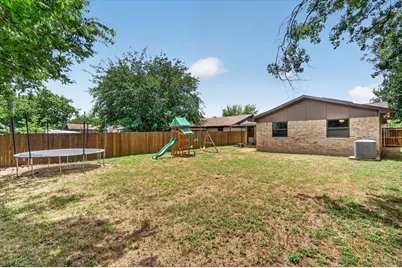 624 Hallvale Drive, White Settlement, TX 76108 - Photo 25