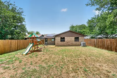624 Hallvale Drive, White Settlement, TX 76108 - Photo 23