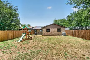 624 Hallvale Dr, White Settlement, TX 76108 - Photo 23
