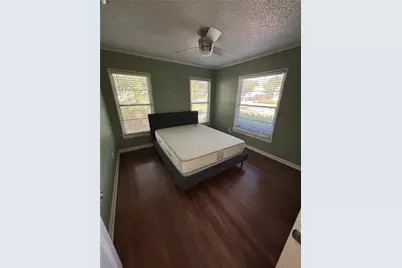 4252 S Cresthaven Road, Dallas, TX 75209 - Photo 9