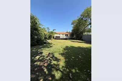 4252 S Cresthaven Road, Dallas, TX 75209 - Photo 13
