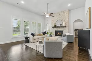 4043 Fairbanks Dr, Frisco, TX 75033 - Photo 3