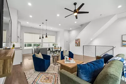 5811 Lindell Avenue #102, Dallas, TX 75206 - Photo 9