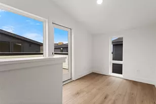 2203 Hondo Ave, Dallas, TX 75219 - Photo 27